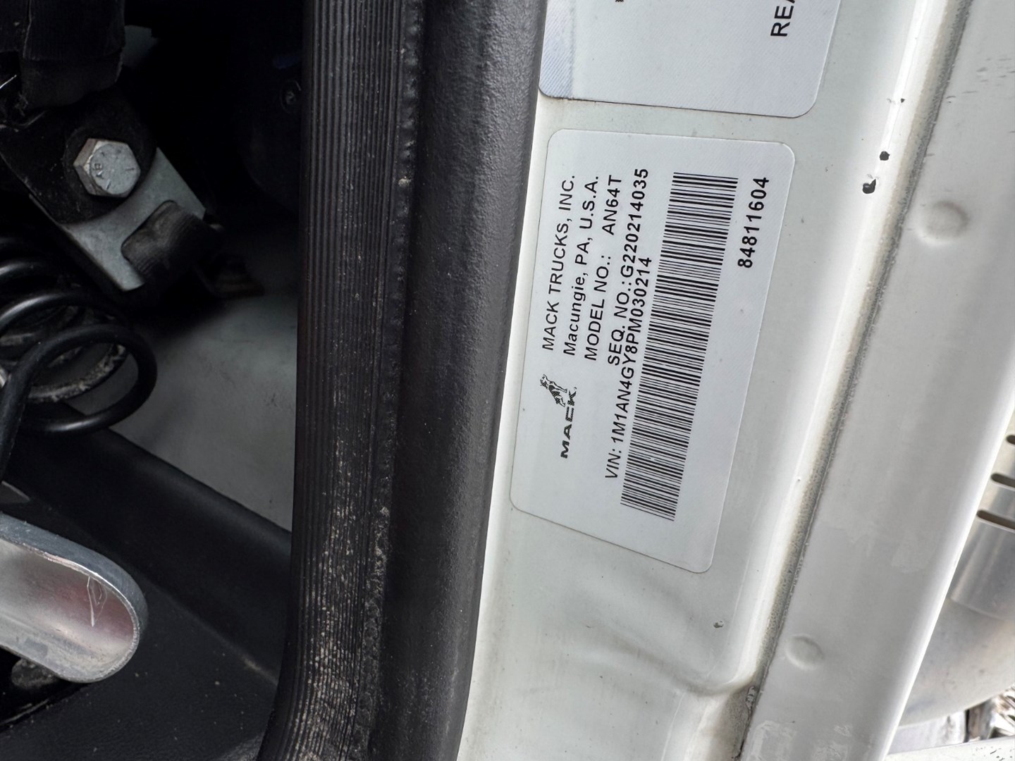 Used 2023 Mack Anthem Daycab - image 18